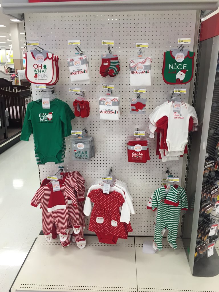 M_Charboneau's tweet photo. Can't sell it from the back at #2391 #FullEndcaps #G194Christmas @detroitswan @ContrucciJoe https://t.co/lTLmC6AQ3X