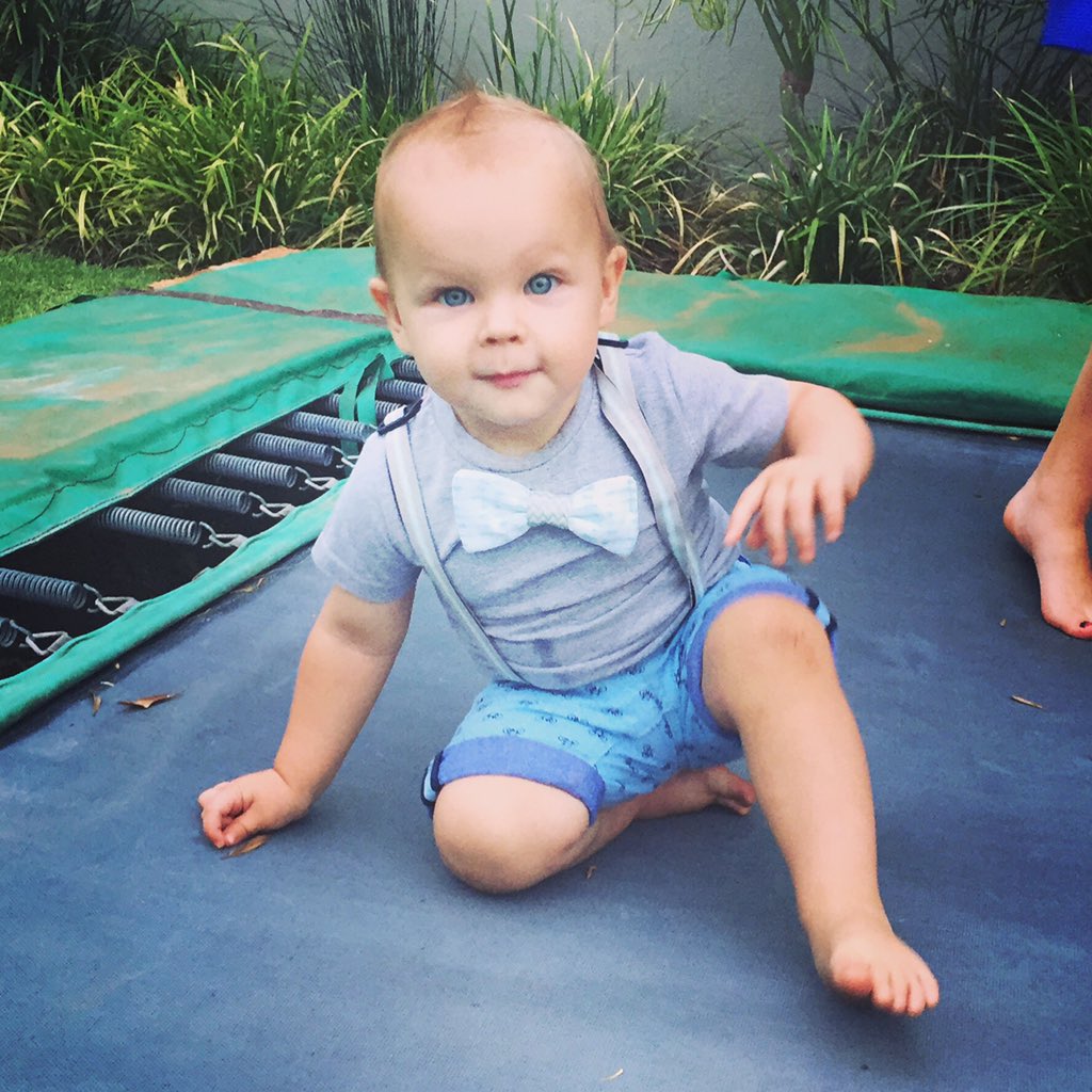 opgedress vir kersfees ete saam spesiale familie <a href="/BabaenKleuter/">Baba & Kleuter</a> <a href="/alexanderw_dj/">Alexander de Jager</a> <a href="/BabiesRUs/">BabiesRUs 👶</a> <a href="/BabyCenter/">BabyCenter</a>