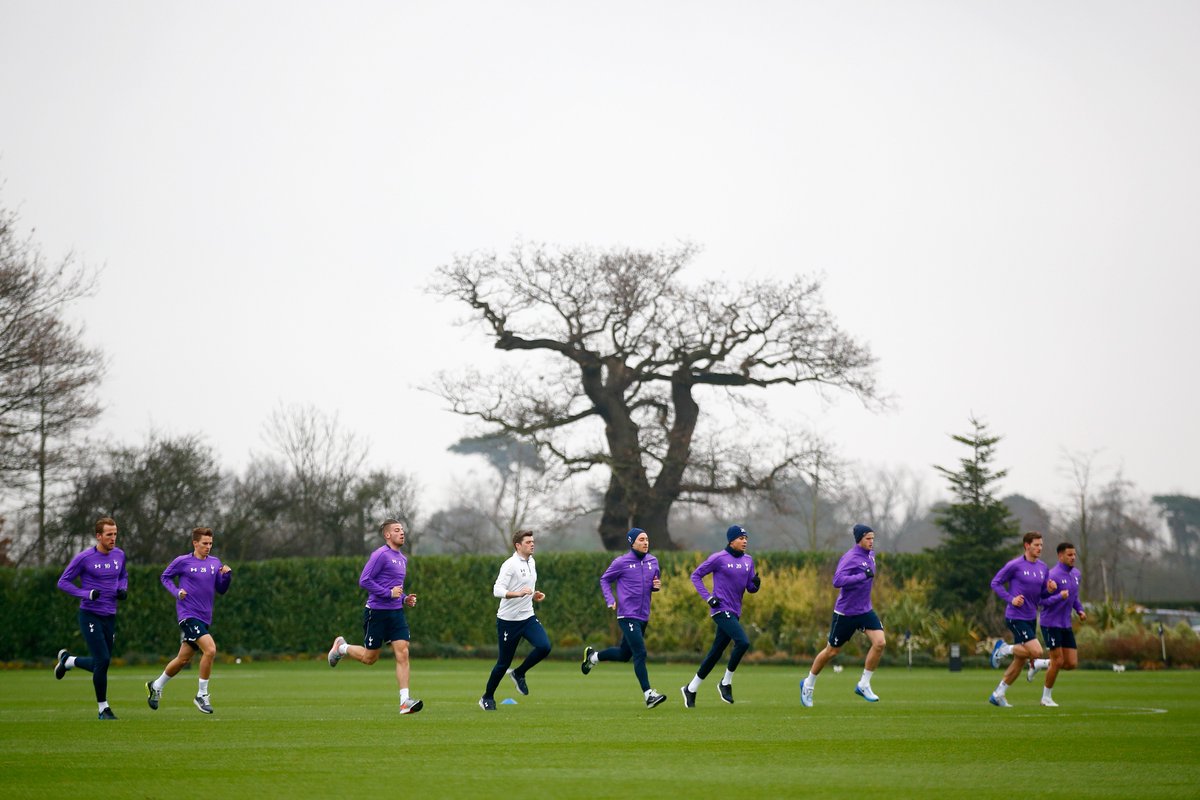 SpursOfficial's tweet photo. ICYMI: A look at the best of the snaps from today's training session at Hotspur Way - https://t.co/At2IKXeen2 https://t.co/pFyjVFcxxz