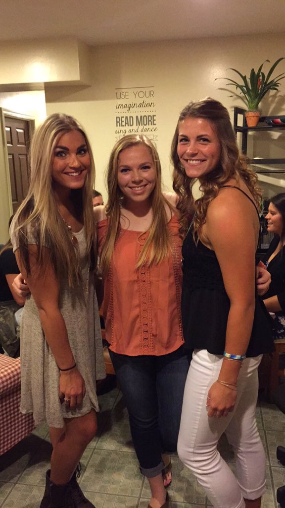 jencader's tweet photo. happy birthday lyss!! hope you have a great day!! 💕💕💕 #feelin22 #tntsisters #geeseflying https://t.co/fUC8PMEB2e