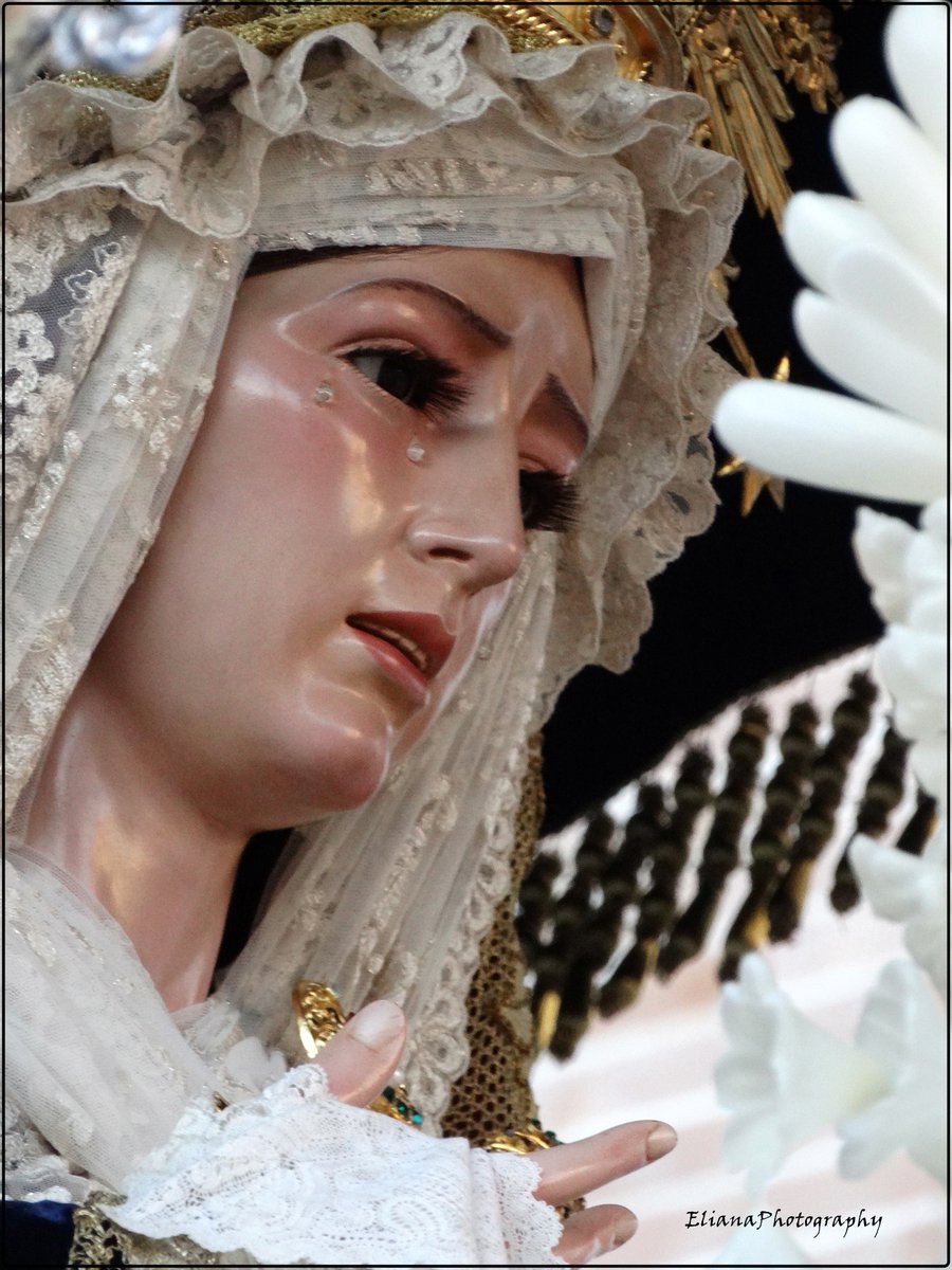 eliana_mares's tweet photo. Miércoles santo, Lora del río, Sevilla. https://t.co/UIEpq69gBV