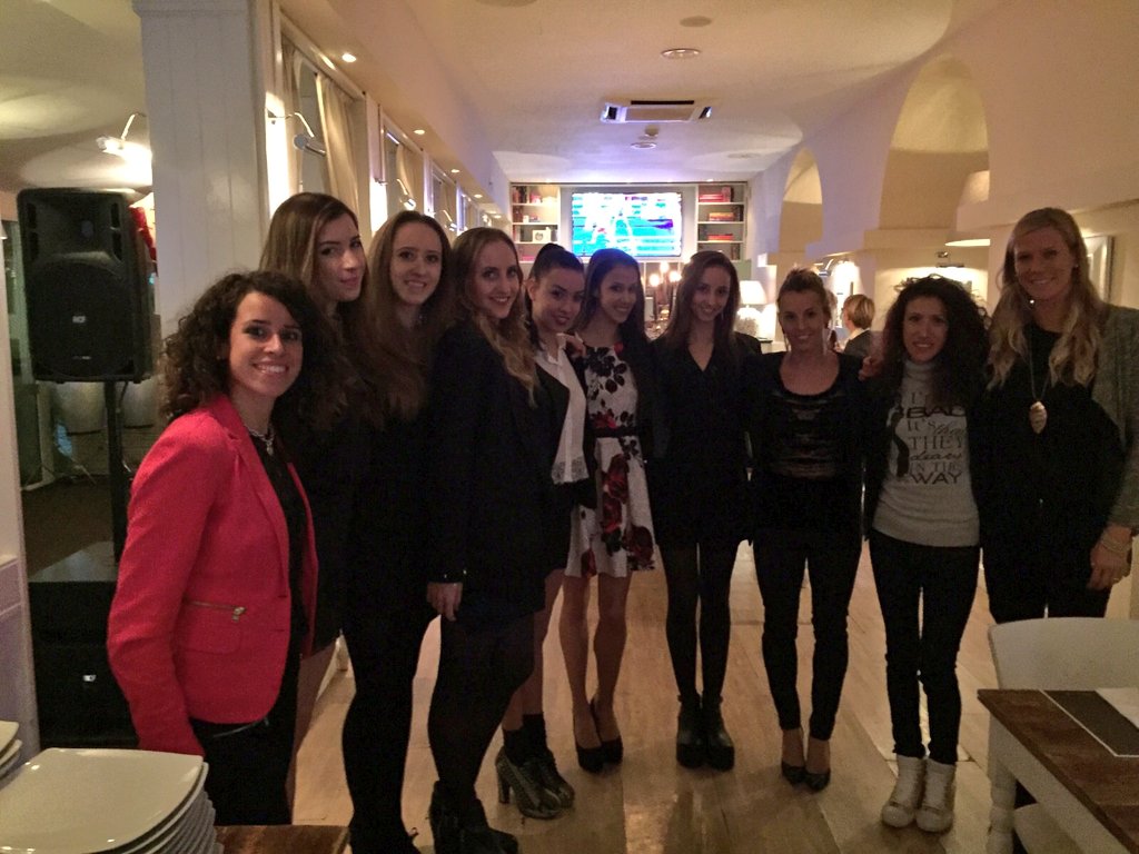 eleagiorgi's tweet photo. #ItaliaTeam 💙 #xmasparty 🎄🎅 🔝🎁🎄 @ItaliaTeam_it 
#roadToRio 💪🍀👣 https://t.co/cJxyn6LXUE