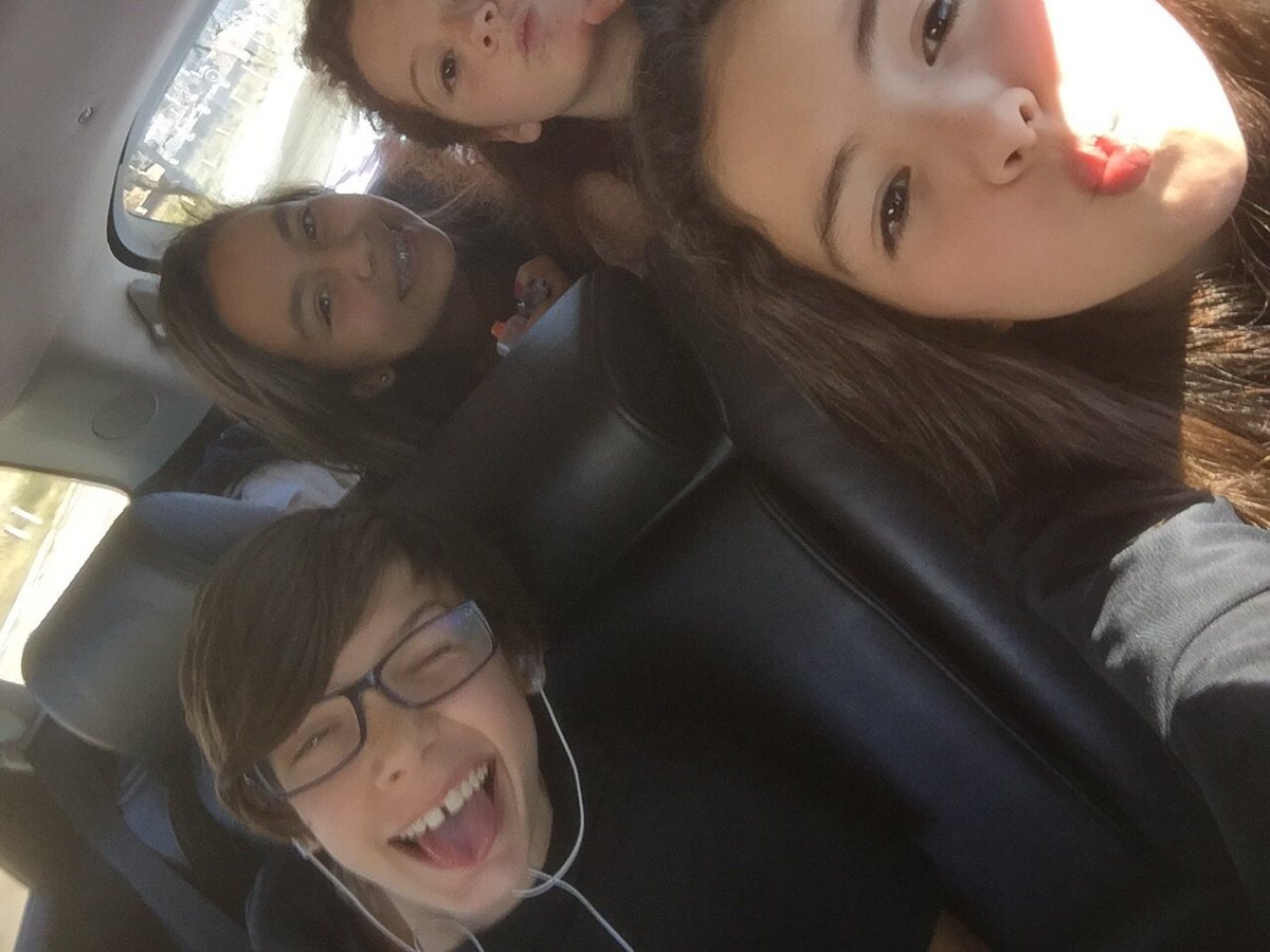 ¡Luvers! Ya estamos en camino hacia el Festival de radio navideño de la Z @LAZDURANGO #recorriendoelpaís