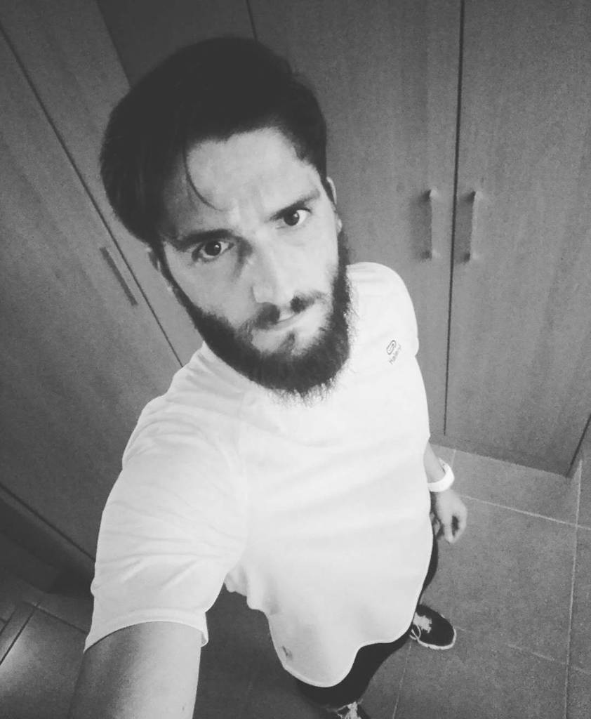 abe_elx's tweet photo. Ese momento que pasas de #troter a #runner. Y te lo crees.
#me #running #run #yo #correr #… https://t.co/Rqt6A7Gv4L https://t.co/RAnB6gTUKd