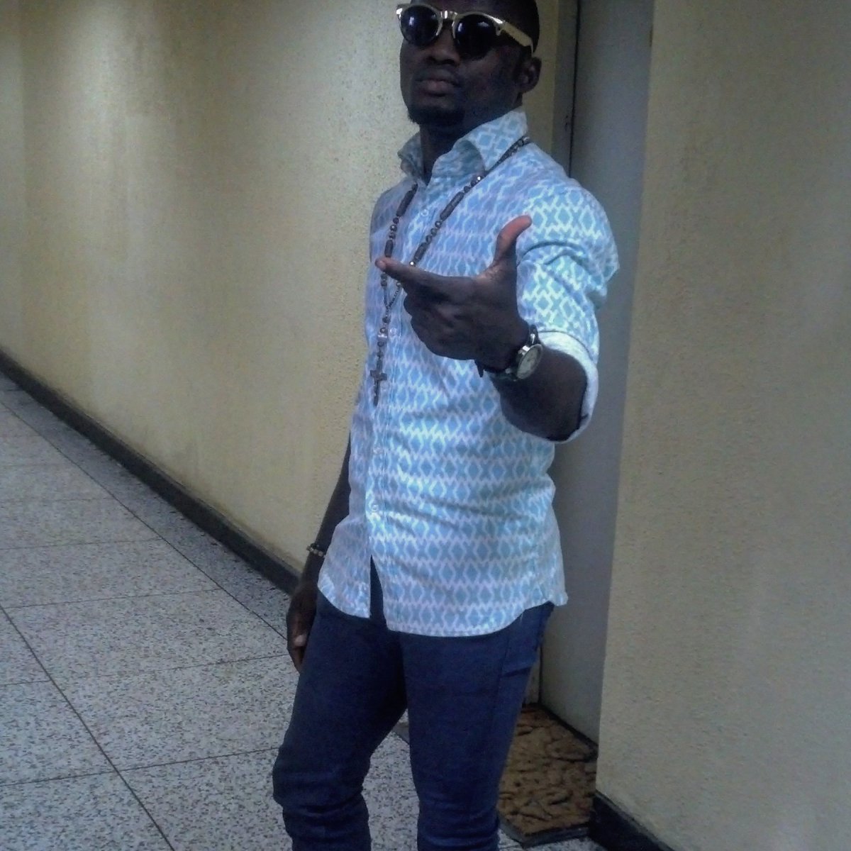 DAkrawn tweet picture