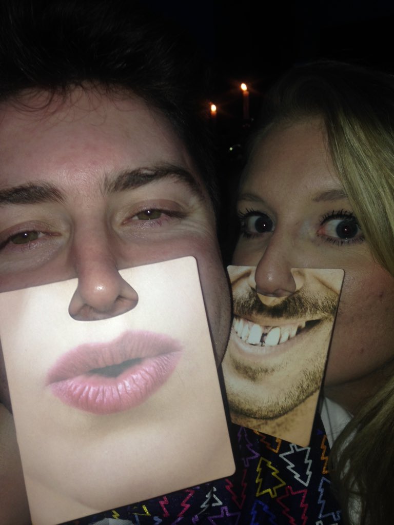 emilybingo's tweet photo. It's LOVE. #cmawards15 https://t.co/aWcbA7Zexj