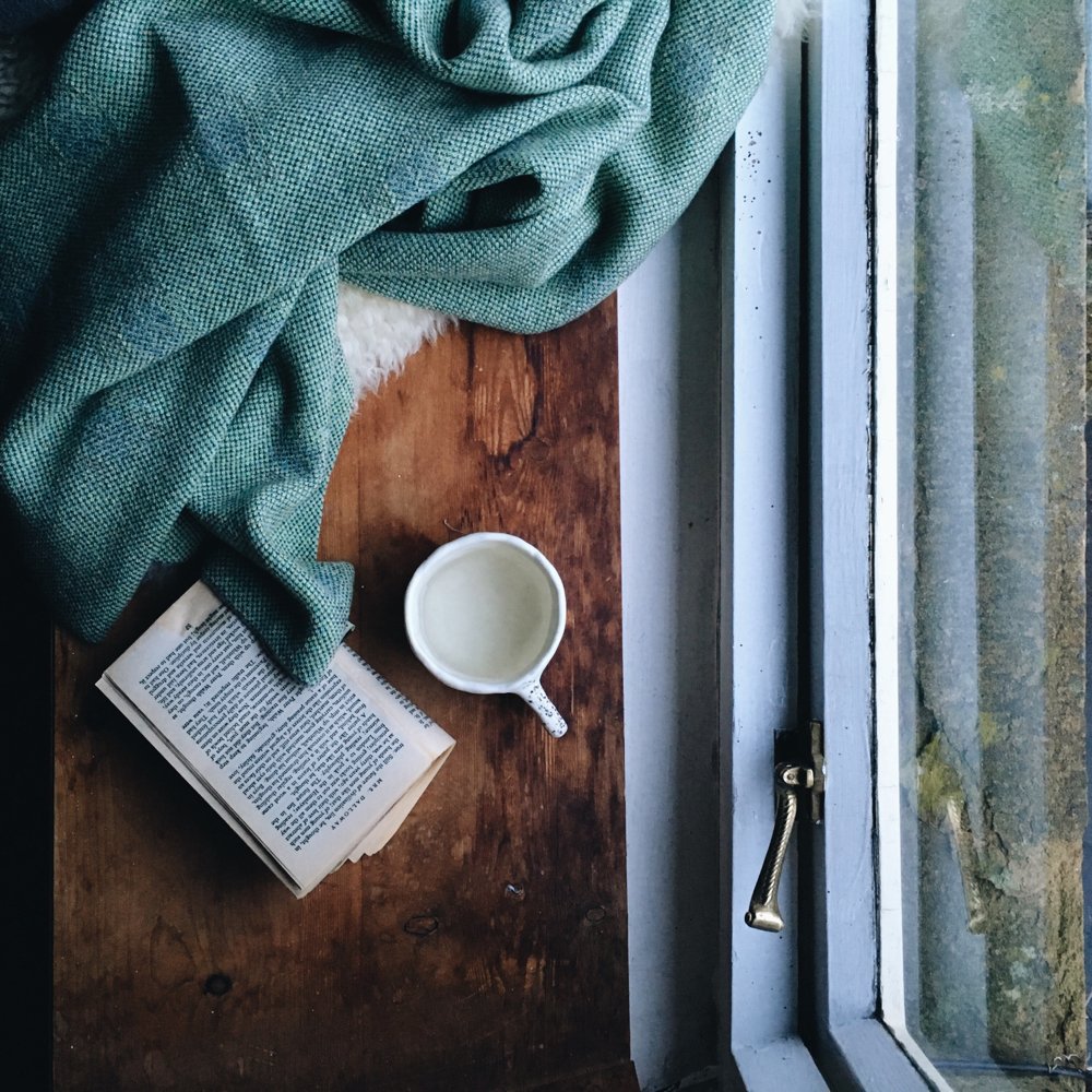 meandorla's tweet photo. Hello #makesewbake crew! I made this dreamy little video with @home_and_roam https://t.co/DHHuer4h9o https://t.co/IjwUkuHVsH