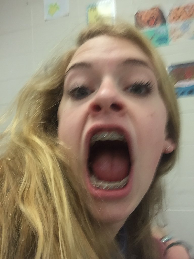 julianacurryy's tweet photo. oh how I love my caroline❤️ #disboy #disgirl #science https://t.co/t8F1b7zmoi