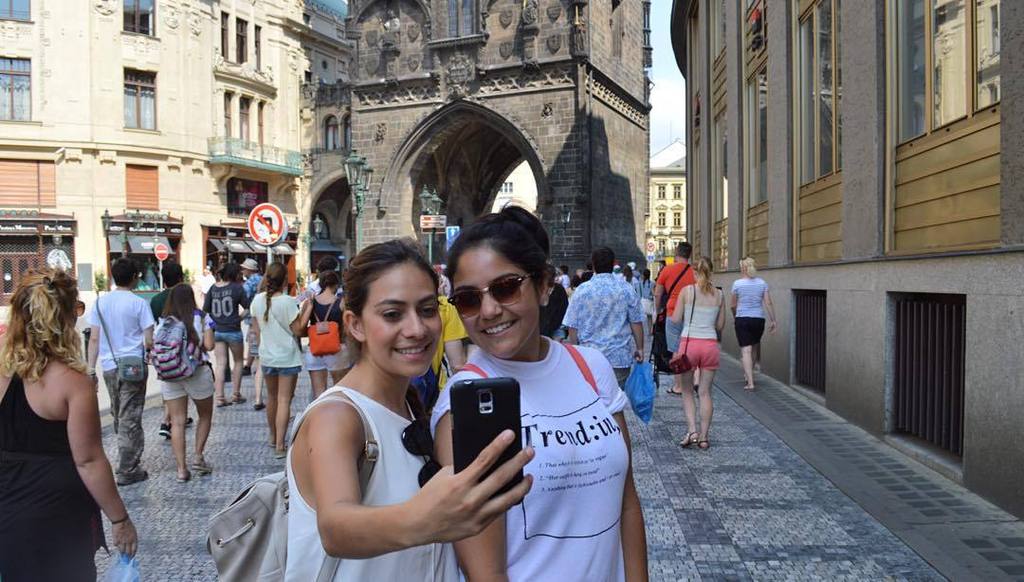 InstaPrague's tweet photo. Can't wait for our next adventure 🍷✈️🎟 #praha2015 by ximepz https://t.co/2rDFiw2N60 https://t.co/Tx3p2hwdcd