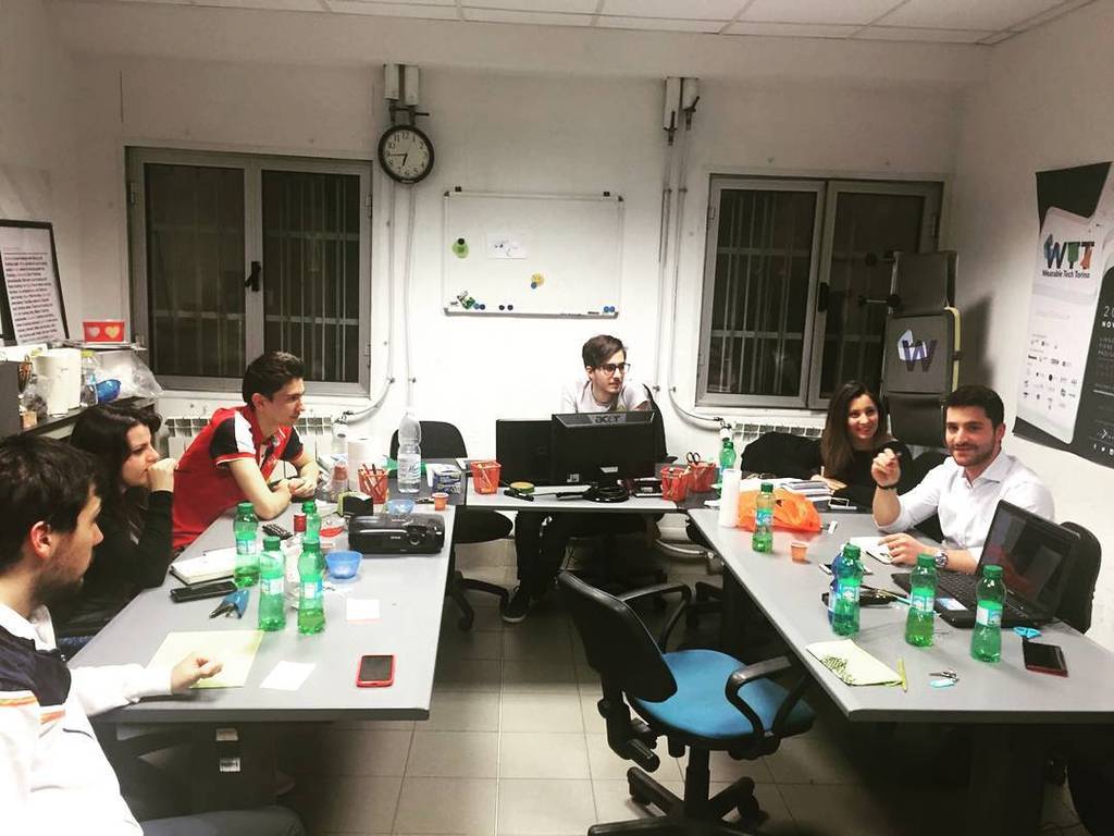 jetopteam's tweet photo. La nostra area comunicazione! Un #brainstorming prima della pausa natalizia 👌
#jetopteam https://t.co/5UxMwBu3ut https://t.co/g7uDw5YbAo