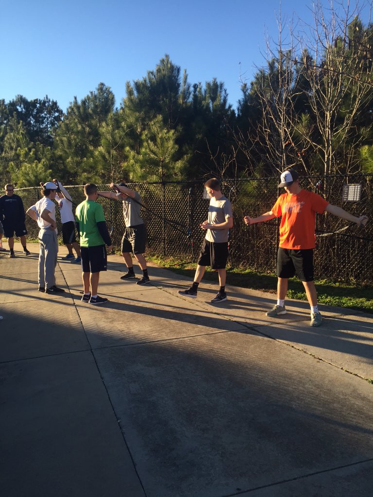 CoachWilkens's tweet photo. 1st workout w the @CrossoverSymtry bands. #nvbaseball https://t.co/agIdisE1rv