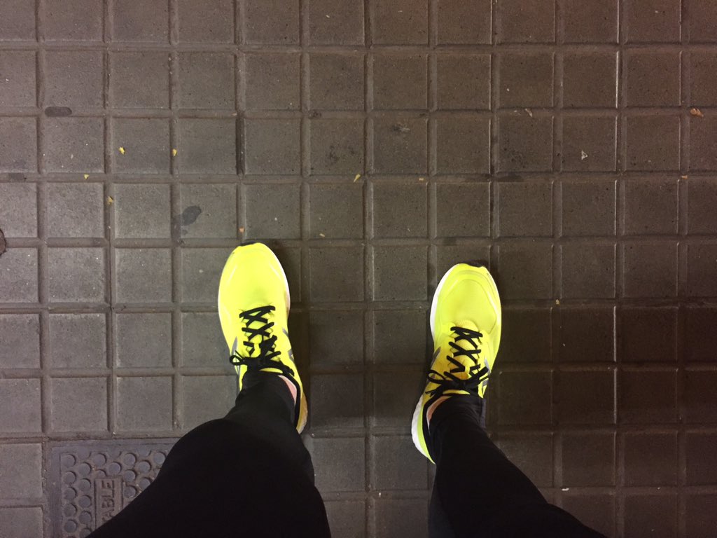 Gracias a <a href="/ashisports/">ashi</a> por las NB 980 Fresh Foam Zante. Preparado para la <a href="/maratobarcelona/">Zurich Marató Barcelona</a> 😁👍🏽! <a href="/newbalanceES/">New Balance España</a>