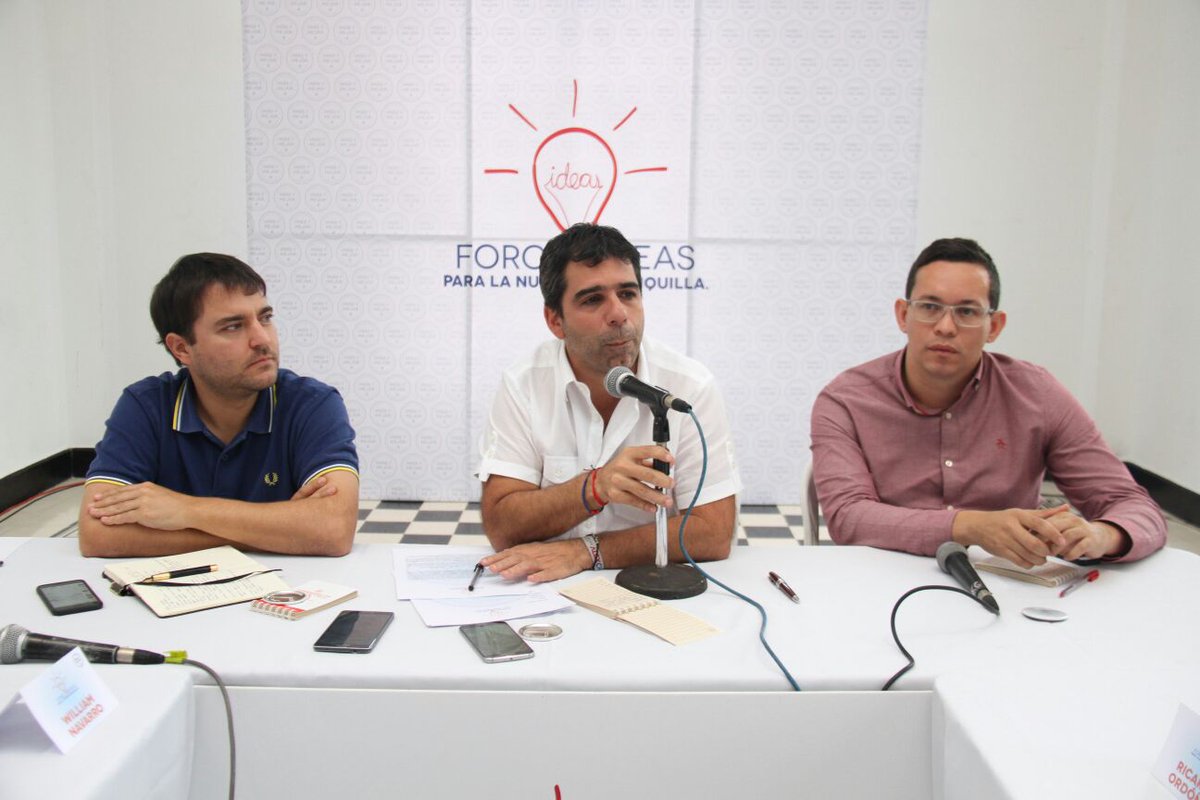 AlejandroChar's tweet photo. Agradezco a @jaimepumarejo y @JaimeBerdugoP por acompañarme hoy en este foro. Juntos haremos #MasyMejor ciudad. https://t.co/Gg35nlttHw
