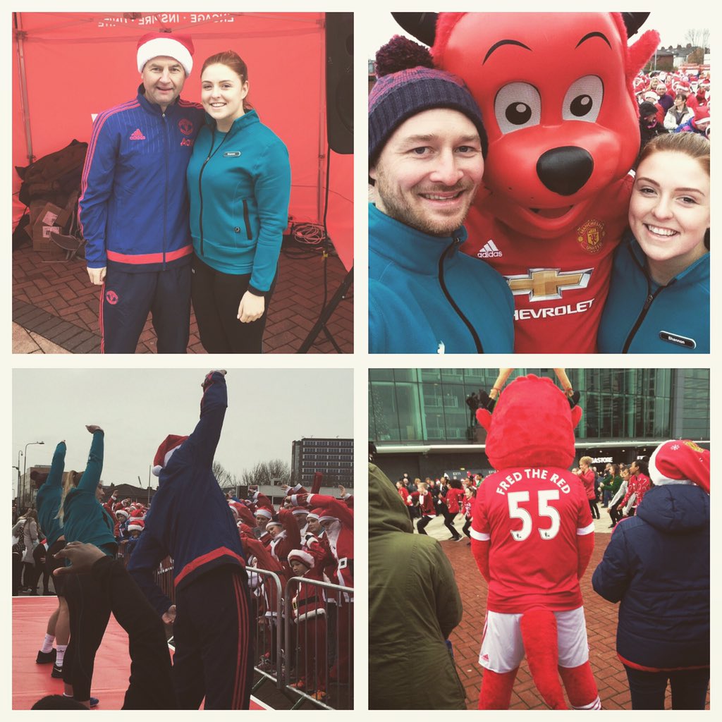shannonroche11's tweet photo. @PureGym_MEX warming up the 2015 Santa run at #oldtrafford with @DenisIrwin and #FredtheRed joining us #santarun2015 https://t.co/yc46t5npLh