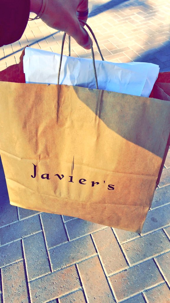 blackhand_Campo's tweet photo. Lunch is served. #valetperks https://t.co/QMonjTu0Zw
