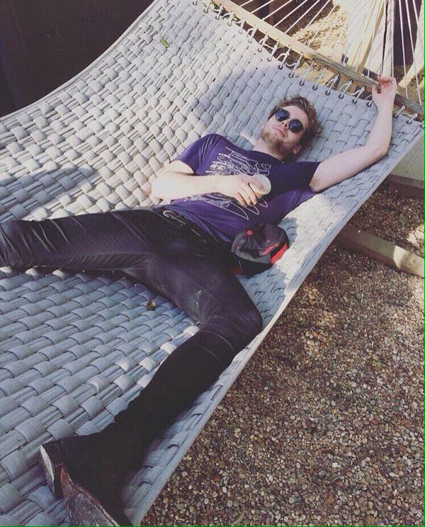 Itai. Are you okay? 😂