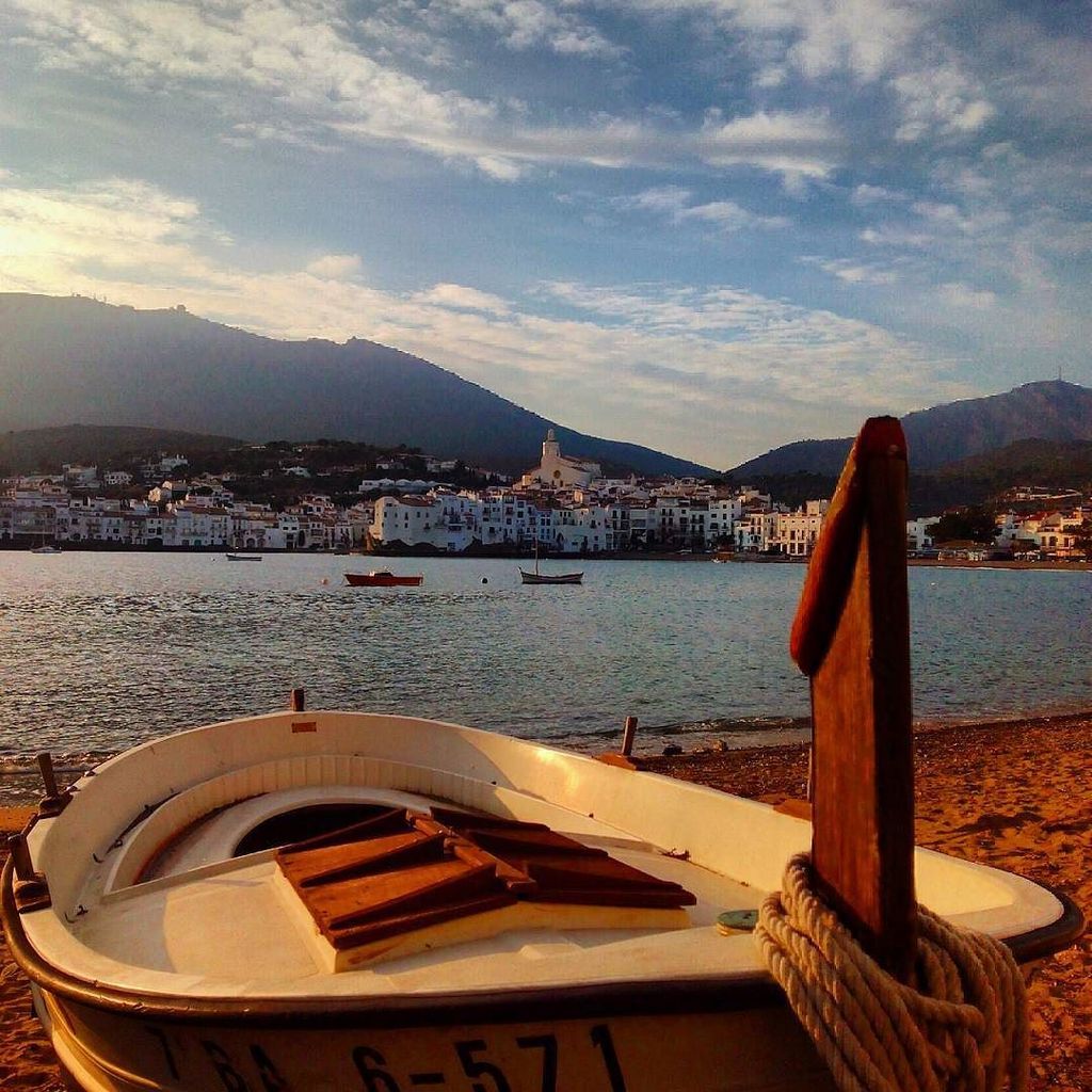 cat_testimo's tweet photo. Cadaques #cadaques #cadaquesiresmes #girona #portlligat #gerona #dali #ampurda #catalunyagrafias #catalunyaexperien… https://t.co/uKA4BJ7FUy