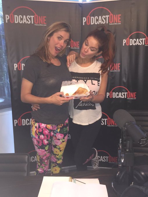 Grilled cheese &amp; tots w/ This hottie @SusieAbromeit on @PodcastOne ! Let's talk #Marvel 's #JessicaJones<a class="tags" target="_blank" title="On Twitter" href="/?out=eyJ0eXAiOiJKV1QiLCJhbGciOiJIUzUxMiJ9.eyJpYXQiOjE3MTk4MjQwMjUsImlzcyI6InR3cG9ybnN0YXJzLmNvbSIsIm5iZiI6MTcxOTgyNDAyNSwiZXhwIjoxNzUxMzYwMDI1LCJyZWRpcmVjdF91cmwiOiJodHRwczovL3R3aXR0ZXIuY29tL1N1c2llQWJyb21laXQifQ.WsbuzIuAmBpEAG1l3KNkqS4dNet88gsLheFXc4hgOjUxG8yHVv89sfKTRzSuM-pwbtGFMb1drytXc-dSpqwBCg">@SusieAbromeit</a><a href="/tag/marvel"class="tags"><span>#marvel</span></a><a href="/tag/jessicajones"class="tags"><span>#jessicajones</span></a>