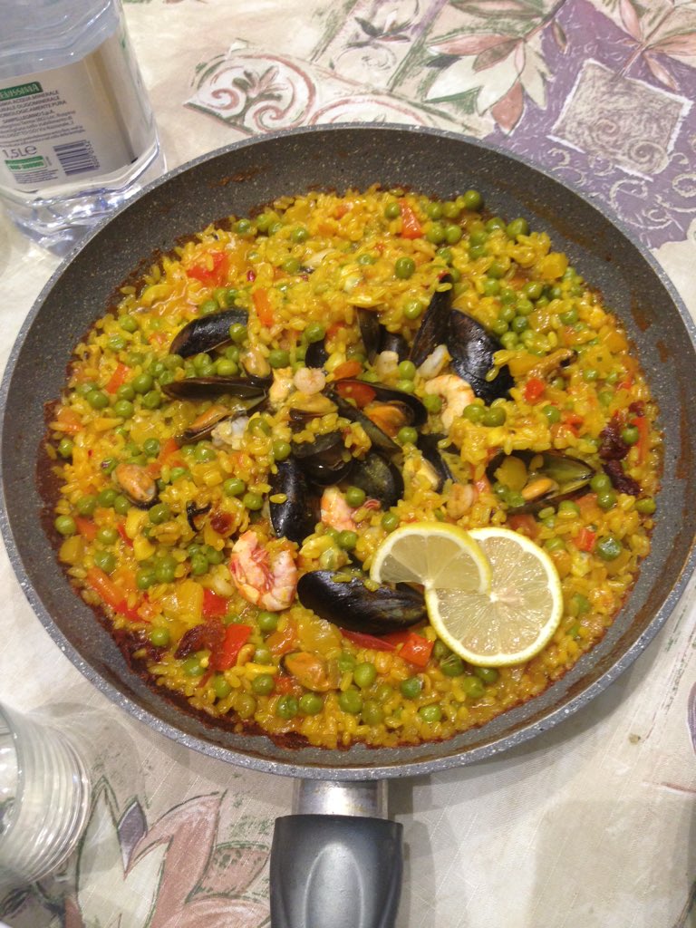 MgioDadamo's tweet image. Manca la #paella il  contenuto c'é!!!!