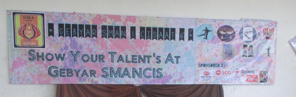 OscaSmancis's tweet photo. Show Your Talent's At Gebyar Smancis! 13-20 Des '15. 
A3 (Pramuka)
Paskibra
PMR
Voli
Futsal
Sastra Sunda
Sastra Indo https://t.co/r3pGnPdT4t