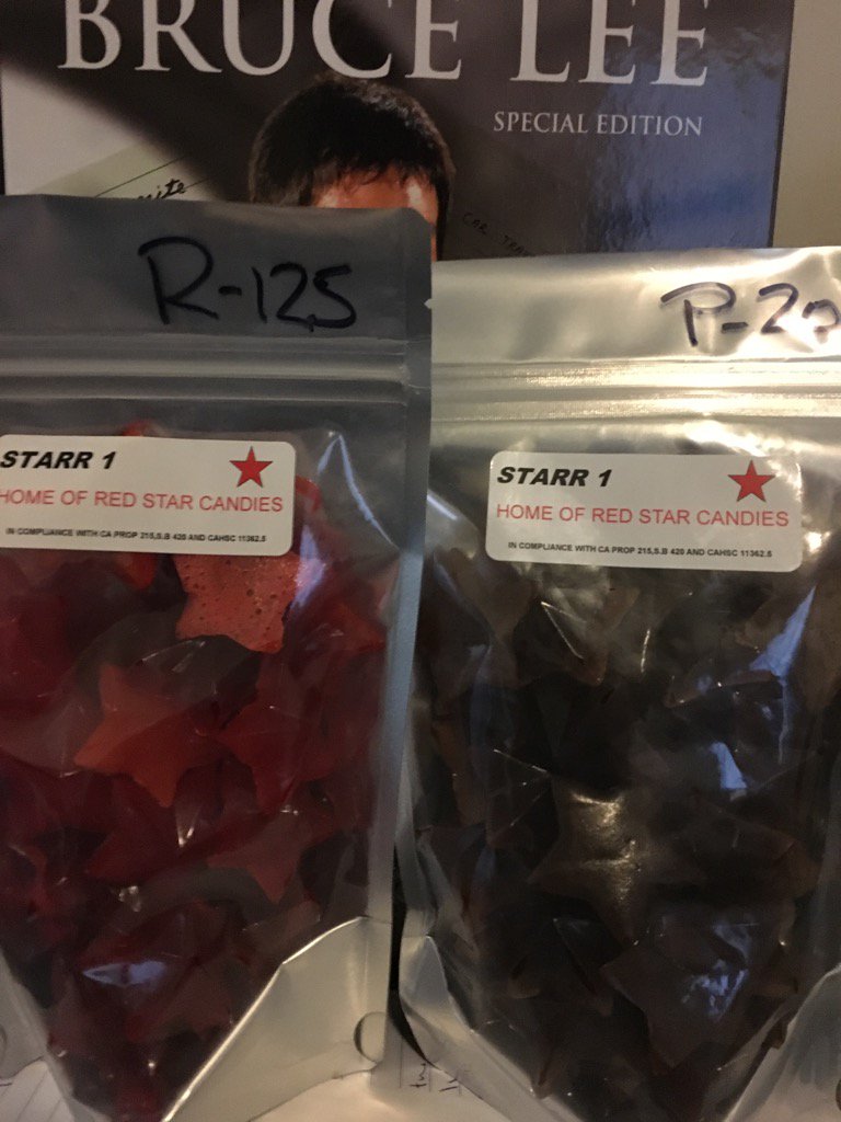 Joey CoCo Diaz on Twitter: "Jingle stars of death https://t.co/1eSyO1D5mz"