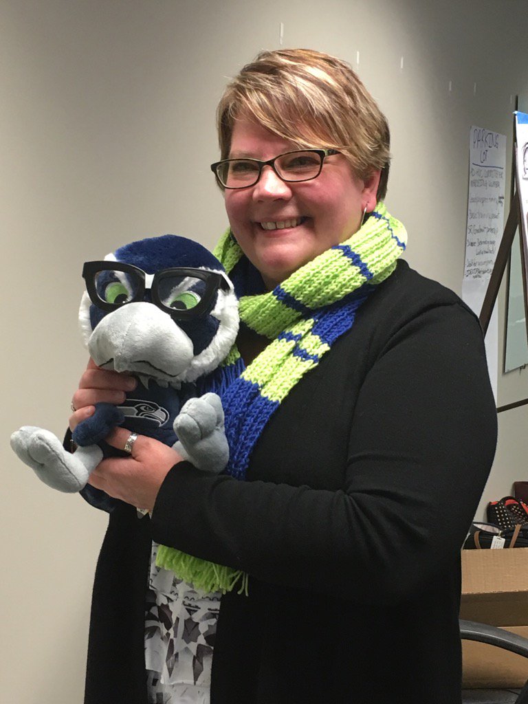 LucindaWGUWA's tweet photo. Happy birthday, Wendy Hinand!
Go Hawks!
#wguwa https://t.co/OZ8pzlsV08