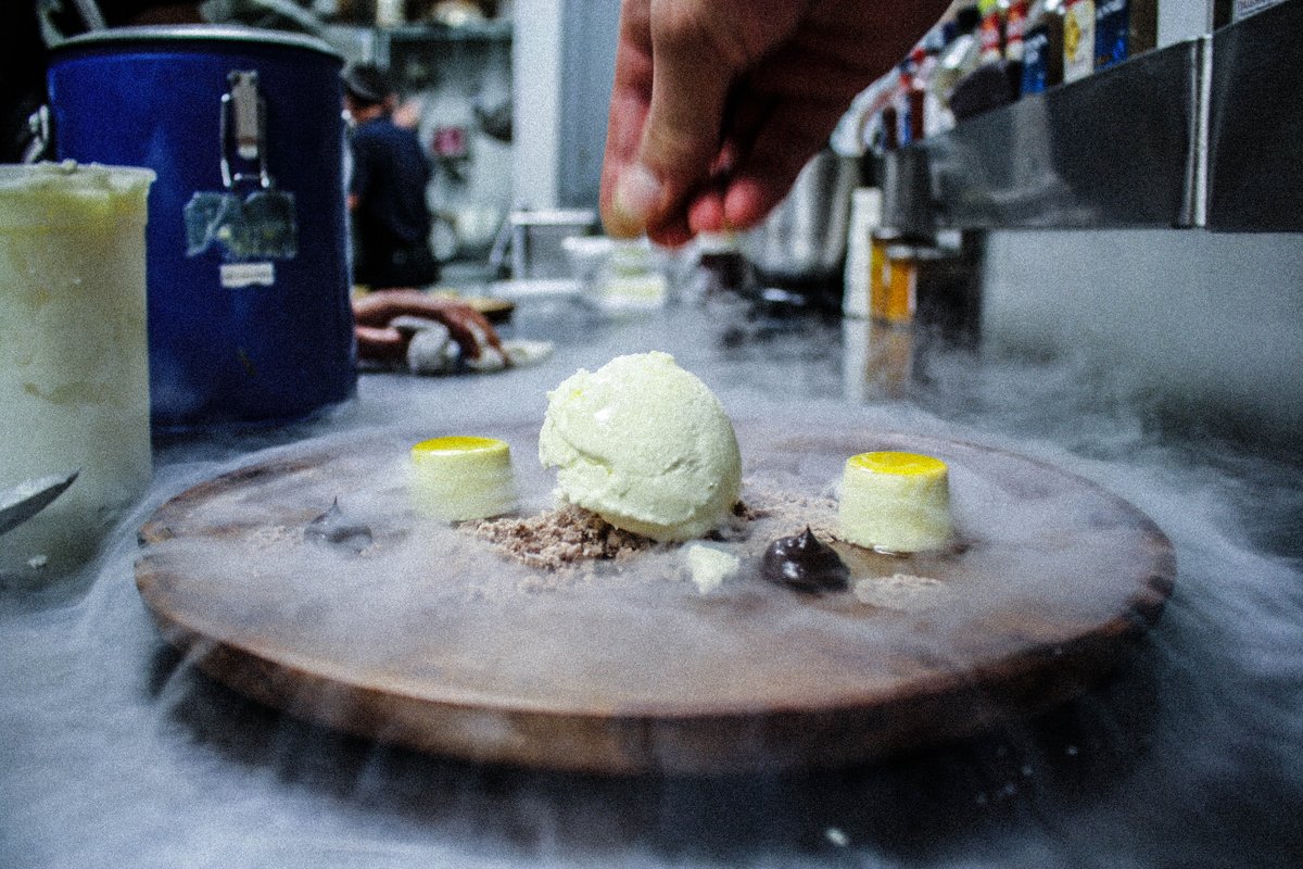 darkroux_la's tweet photo. Finish it off with one of our show-stopping desserts tonight! We are open til 9pm! https://t.co/OYOsUBpsRO