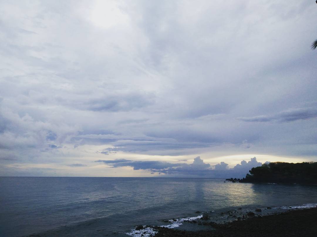 Funwith_scuba's tweet image. A clowdy morning at #tulamben #bali #divecourse #paditv #scubadiving #scubadiverbali by .@made.suwena