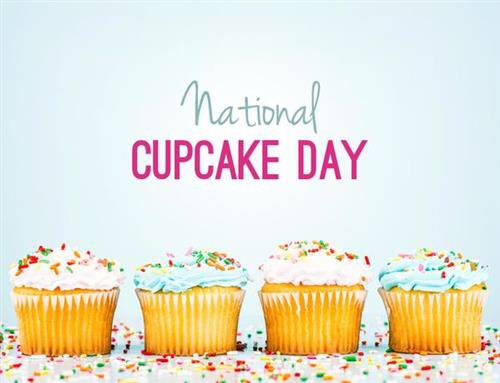 cupcakery2014's tweet photo. Today is #NationalCupcakeDay so be sure to get your sweet on!!
🎂🍭🍰😍 https://t.co/YgHMXpuRPt