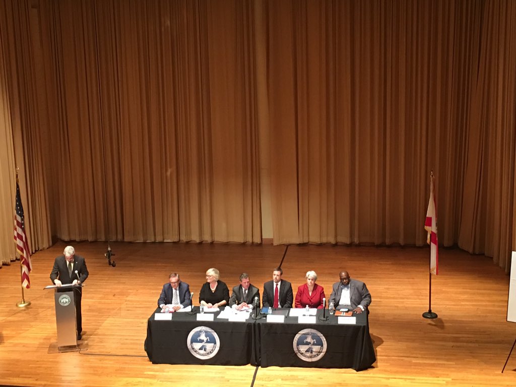 JCCITweets's tweet photo. Kicking off the 3rd and final Community Conversation with Mayor Curry. #jaxhro https://t.co/shC36nlkfW