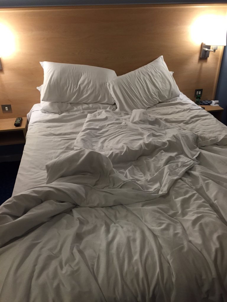 70chicks's tweet photo. Travelogue east India dock. Room left unserviced for 2 days. https://t.co/bDR7V9cnKO