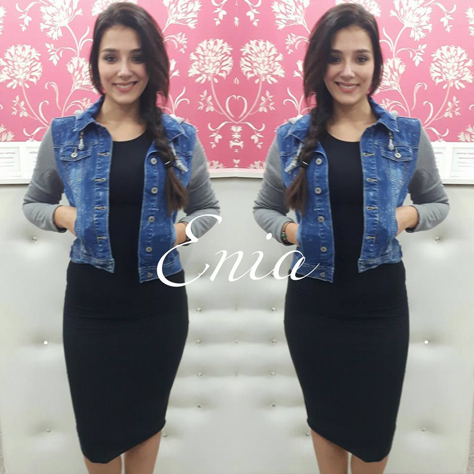 EniaShop's tweet photo. 🎀Completa tu look diario con denim y acertarás!!😍
#Chaqueta:26,00 (S/M/L/XL)
#Básico:14,00 (azul, gris y negro) https://t.co/uEbuHQt054