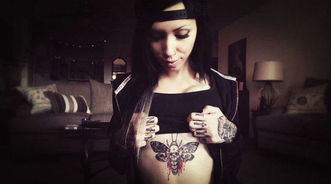 Mmmm mmm. . #tattoouija #brandonblack #killedit 🔥🔥 https://t.co/kCnXR2MMZG<a href="/tag/tattoouija"class="tags">#tattoouija</a><a href="/tag/brandonblack"class="tags">#brandonblack</a><a href="/tag/killedit"class="tags">#killedit</a>