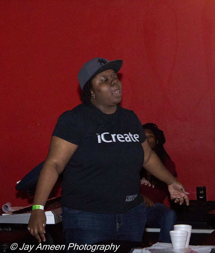 charmcitydirect's tweet photo. Got a chance to see my girl @PoetRenae perform at the #PMAPP event she is amazing https://t.co/xKukDxxMwb