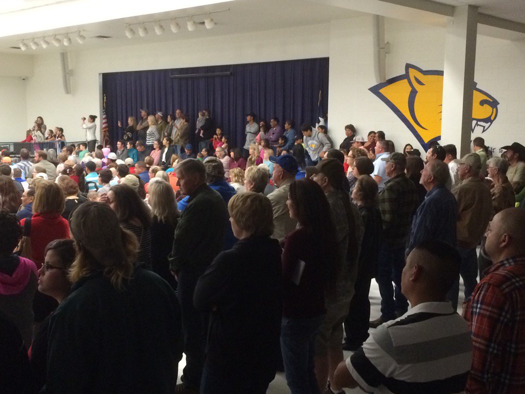 BlancoHigh's tweet photo. Christmas band concert tonight!
#weneedmorechairs https://t.co/hfdEW6h7vW