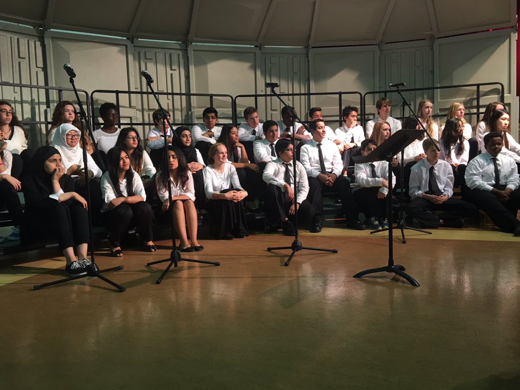 ISGDistrict's tweet photo. Great music from a very talented choir and band @ISGDHS https://t.co/AxbfNMBVXc