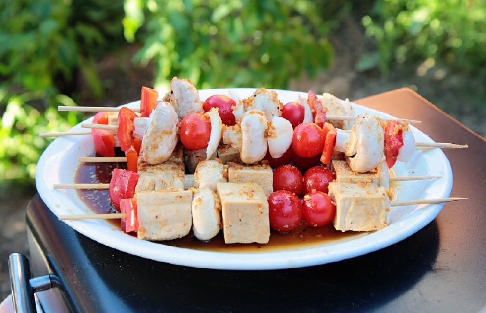 cidbotanicals's tweet photo. Tofu kabobs ๐๐ผ๐ฑ #WantRightNow #OrganicYumminess #organic #organicdinner https://t.co/bTcSXMhWIl