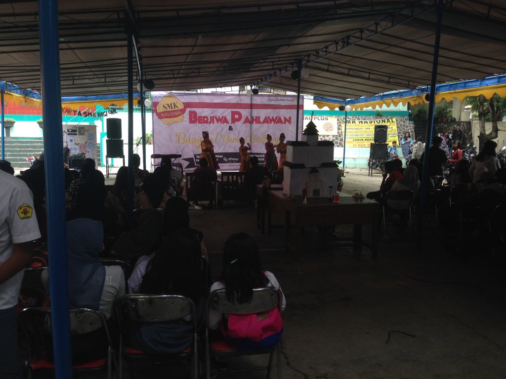 smknasbdg's tweet photo. Berjiwa Pahlawan. Bangga! Berani berkarya @smknasbdg https://t.co/8u0T0c8Ok3