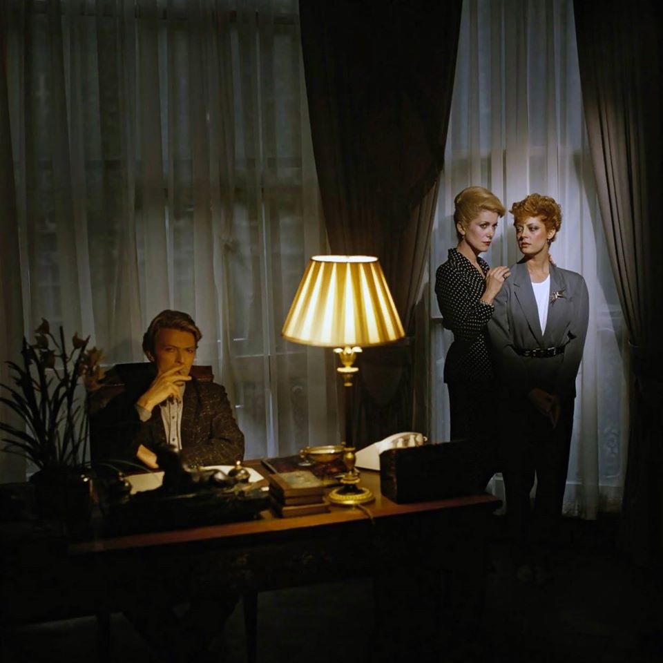 void_mx's tweet photo. Memories: #DavidBowie and #CatherineDeneuve for #TheHunger directed by #TonyScott, 1983. https://t.co/ruj7U7oySm