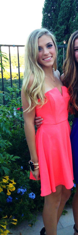 Kenzie_Par's tweet photo. goddamn if someone could cheat on this none of us are safe 😩 https://t.co/DWMLQs3p5d