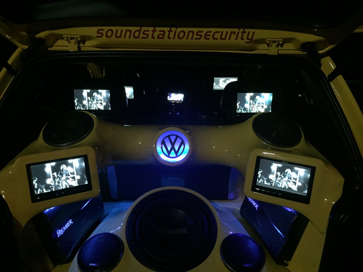 SoundStationSec's tweet photo. #VWgtidemocar,#pioneercustomsystem,#soundstationandsecurity,#carplay,#customledlights. https://t.co/6t6GgrVR4d