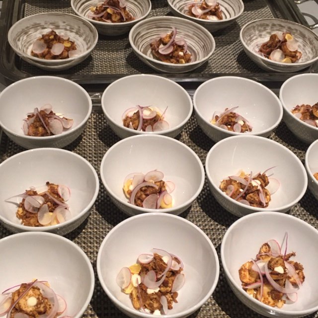 EliotHotel's tweet photo. Behind the scenes @ClioBoston’s amazing alumni dinner. #celebrateclio https://t.co/hfiaQzmEGV