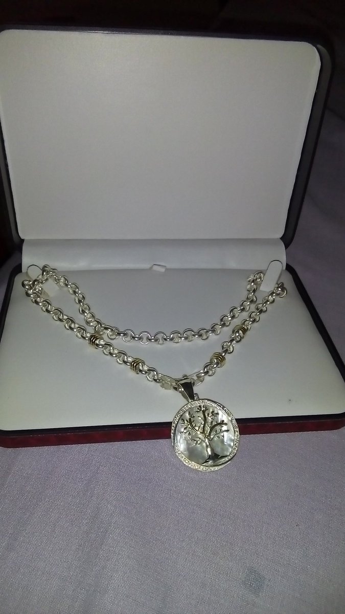 Marugz96's tweet photo. Pequeño regaloooo 😘😻 https://t.co/iZ21u1hlJi