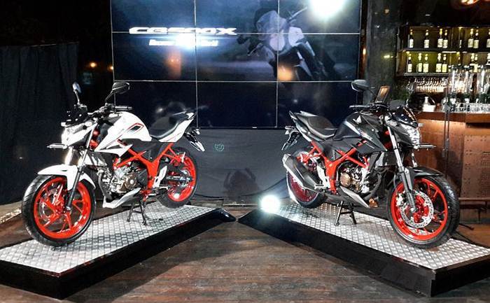 OTONITY's tweet photo. Daftar Motor Terlaris Honda Bulan November 2015 https://t.co/WT2L6OiPJ0 https://t.co/nJ1YYDCI1l
