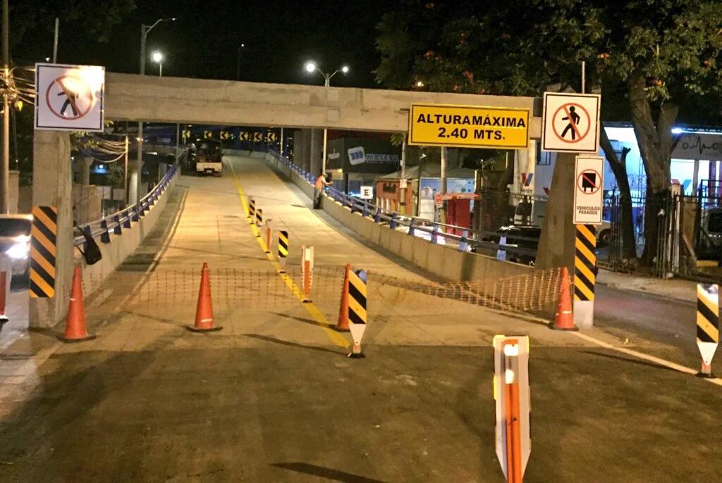 diarioelheraldo's tweet photo. ¡Todo listo! Mañana 6:00 AM habilitan el paso a desnivel El Prado-Humuya de #Tegucigalpa > https://t.co/gTS13cwB6u https://t.co/mI52Qm09oQ