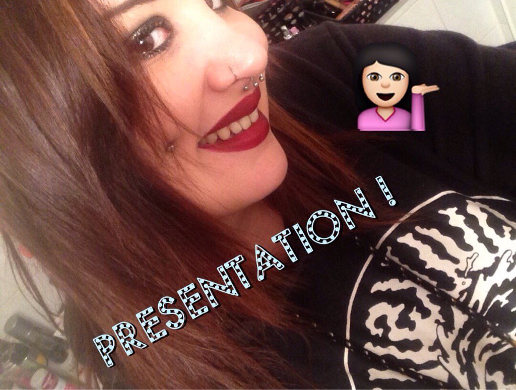SarahPractice's tweet photo. N'hésitez pas à faire un tour sur ma toute première vidéo Youtube !✨💫 https://t.co/IXhBhQ55kf