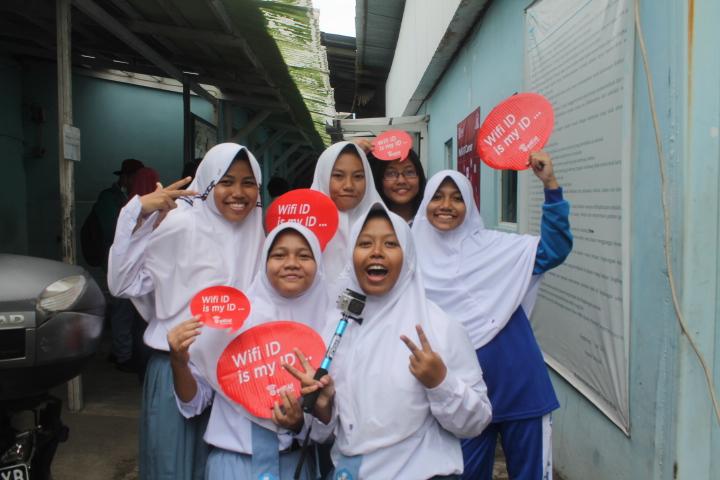 yayahnurh123's tweet photo. seru seruan ����@wificorner_id
#wico #ayuda https://t.co/pZOW7Z0lI4