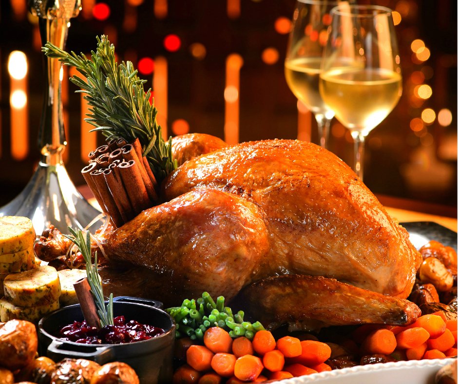 MO_MACAU's tweet photo. A juicy golden brown roast turkey is the star of the Christmas dinner, which is available for takeaway @MO_MACAU . https://t.co/laCvjp6Hy6