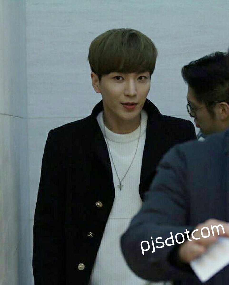 pjsdotcom's tweet image. 151215 힌밤개. 언제어디서나 잘생김잘생김😍🙌 @special1004