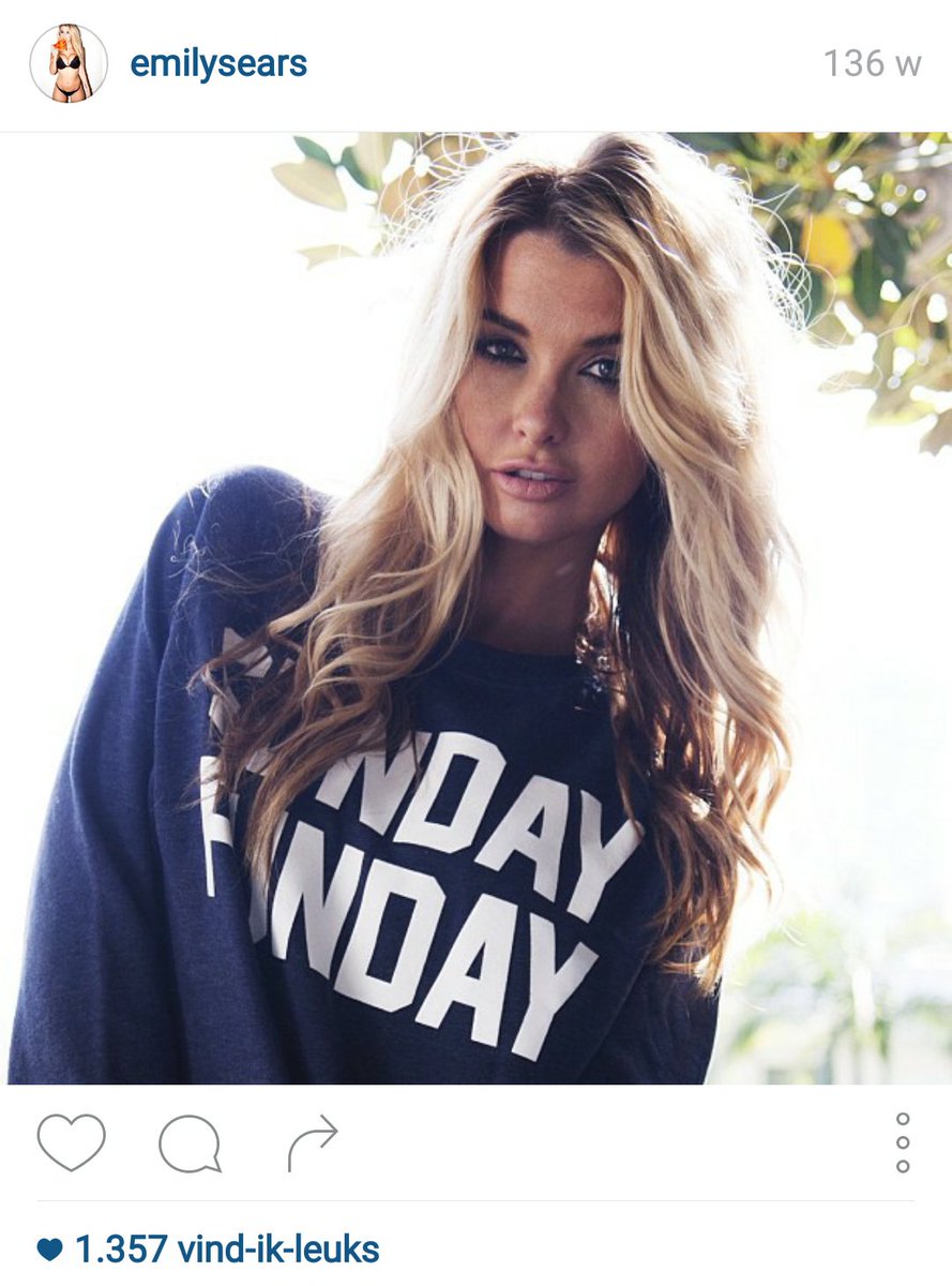 OfficialRodney's tweet photo. It's one of those kind of days! #wcw @tweetemilysears https://t.co/ZJn9fX0K7R